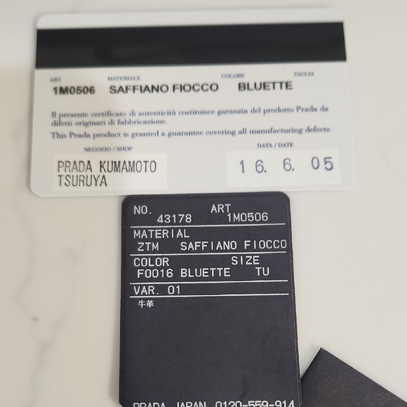 Prada Blue Wallet Like new! All inclusive - Picture 4 of 11